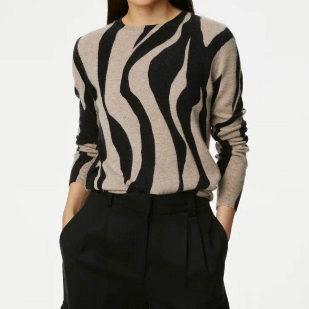 Autograph Beige and Black Sweater (Unisex)